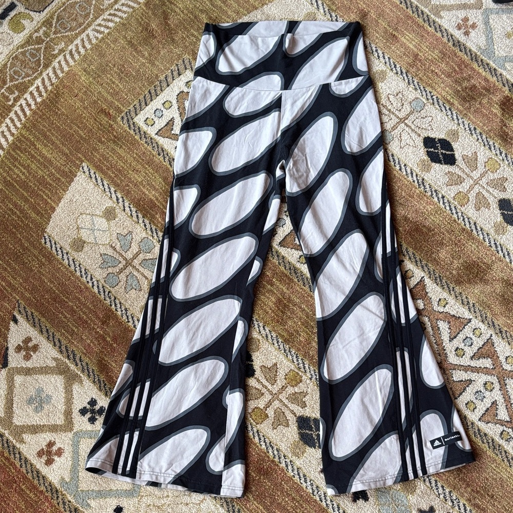 Black and White Patterned stretch Flare Pants
